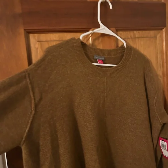 Women’s Vince Camuto Sweater - Picture 2 of 5